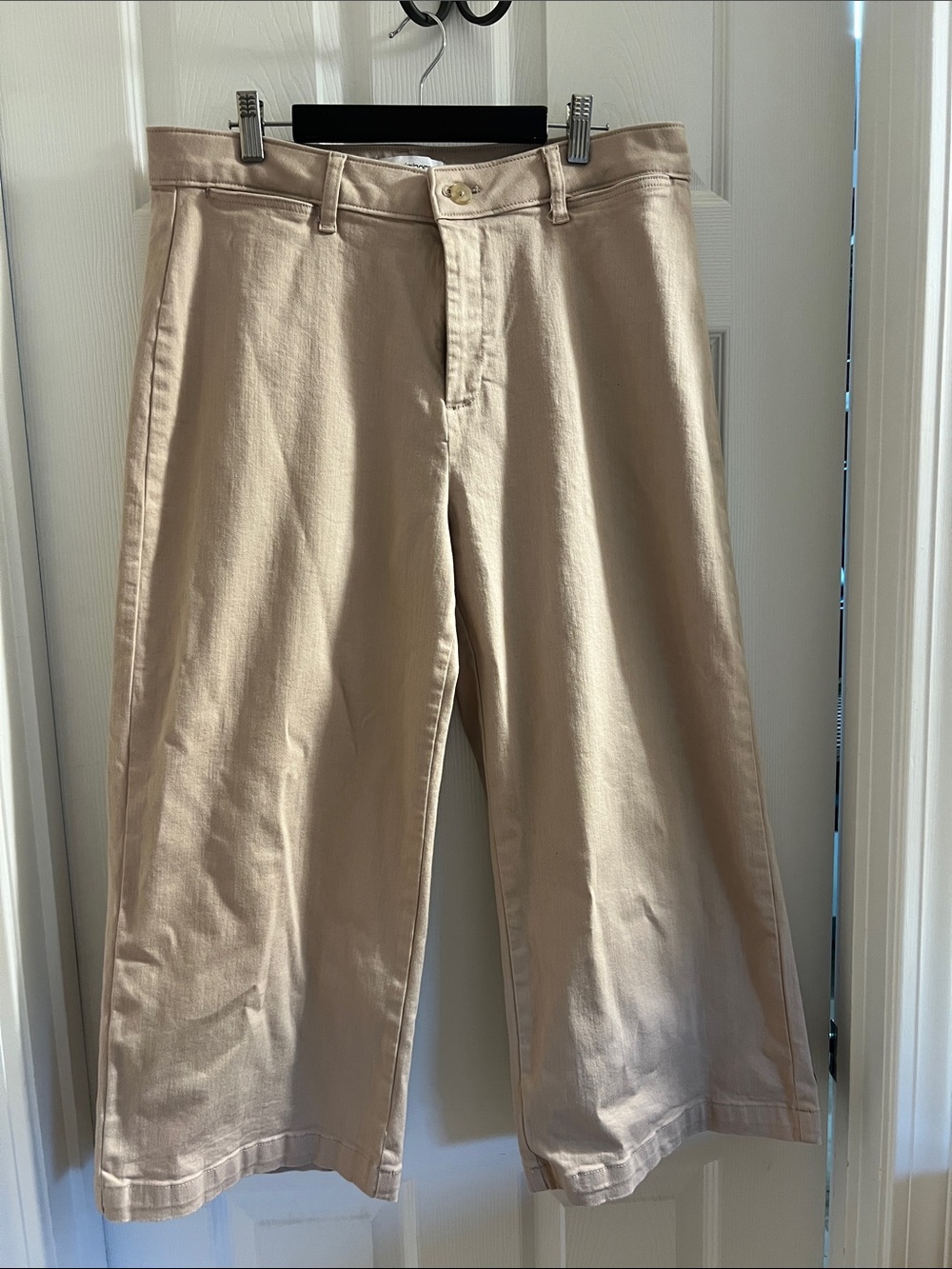 Liz Claiborne Neutral Beige Cropped Wide-Leg Pants